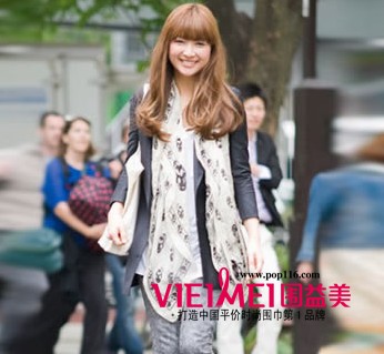 花样百出 完美演绎巧搭围巾秀,最新服装图片-围益美商城