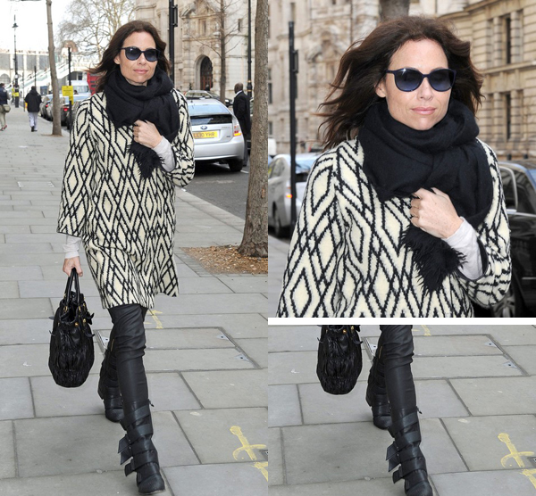 明妮·德瑞弗（Minnie Driver）巧妙运用机车靴打造全新街头造型,最新服装图片-围益美商城