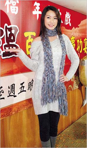 围巾与长短发美女如何搭配,最新服装图片-围益美商城