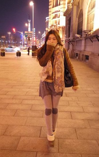 乍暖还寒围巾怎么搭？潮人示范初春搭配