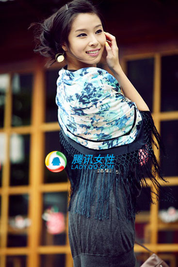 斑斓围巾留住项间温暖,最新服装图片-围益美商城