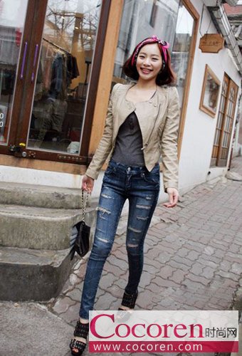 春季丝巾搭配 出游装气质小美人