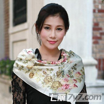 一条丝巾N种系法 OL完美风情搭配