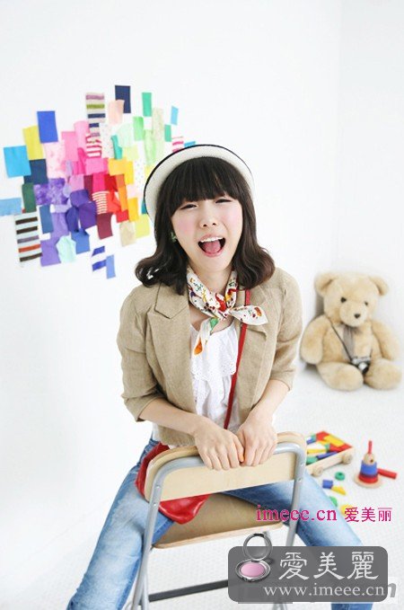 长、短、小各类丝巾的系法和搭配 增添摩登时尚减龄元素