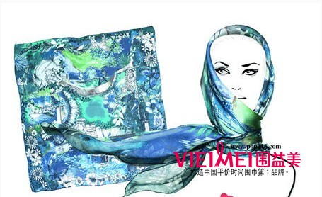 初夏丝巾轻飘逸 回眸一笑百媚生,最新服装图片-围益美商城