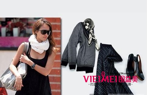 丝巾搭配完美女人新时尚,最新服装图片-围益美商城