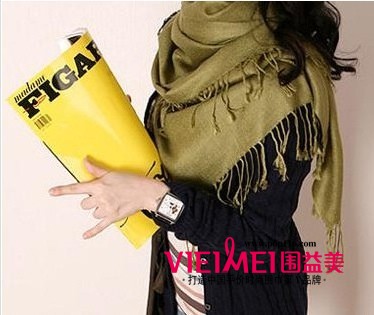 街拍 时尚达人的风格 丝巾的搭配,最新服装图片-围益美商城