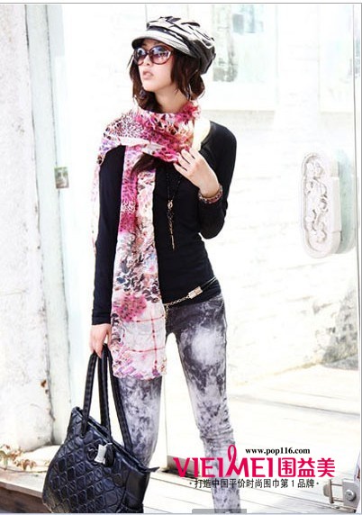 不要为自己的身材而自卑 就让丝巾为你弥补你身材的不足,最新服装图片-围益美商城