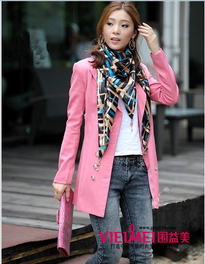 怎样挑选出一条适合自己又出彩的丝巾呢?,最新服装图片-围益美商城