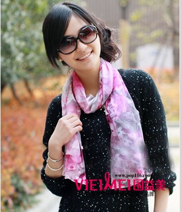 丝巾就是你最亲密的“知心爱人”,最新服装图片-围益美商城