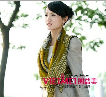 一条好丝巾，背影也会给人留下深刻的印象,最新服装图片-围益美商城