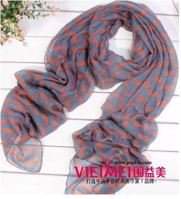 初夏5月丝巾妙搭法 散发OL女人新气质,最新服装图片-围益美商城