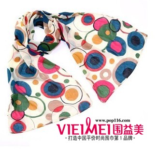 时尚百变 魅力夏季 丝巾怎可以缺少,最新服装图片-围益美商城