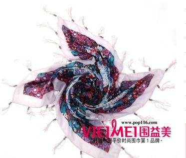 夏季时尚丝巾新搭配 围出明星范,最新服装图片-围益美商城