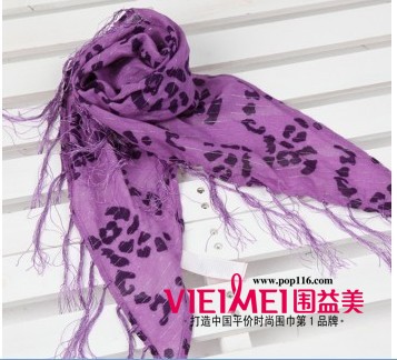 完美时尚新体验 完美丝巾为你展风采,最新服装图片-围益美商城