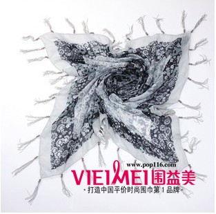 魅力的装饰 享受不同的搭配样式 丝巾带给你的乐趣,最新服装图片-围益美商城