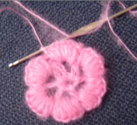 超级漂亮的粉红色立体花围巾,上教程啦(图解+连接方法+回答姐妹问题) 超级漂亮的粉红色立体花围巾,上教程啦(图解+连接方法+回答姐妹问题)