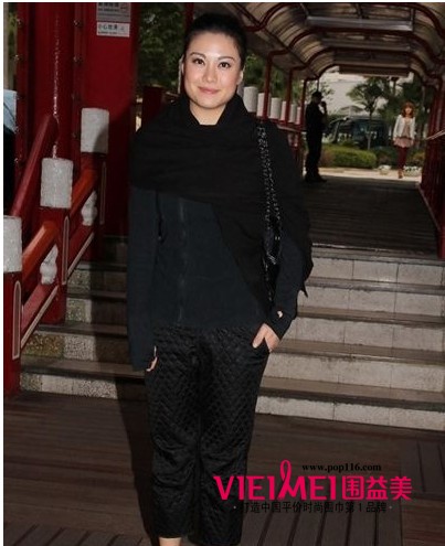 送上围巾祝福语 爱他就送她条围巾吧,最新服装图片-围益美商城