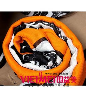 谁说夏天丝巾没用，丝巾也可以当披肩的哦！,最新服装图片-围益美商城